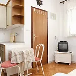 Family Friendly Seaside Razanj, - 10373 로고즈니차
