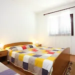 아파트 Family Friendly Seaside Razanj, - 10373 *