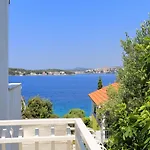 Family Friendly Seaside Razanj, - 10373 아파트