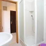 아파트 Family Friendly Seaside Razanj, - 10373