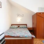 Family Friendly Seaside Razanj, - 10373 아파트