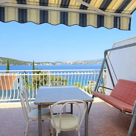Family Friendly Seaside Razanj, Rogoznica - 10373 Apartment *