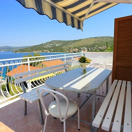 Family Friendly Seaside Razanj, - 10373 Rogoznica (Sibenik-Knin)