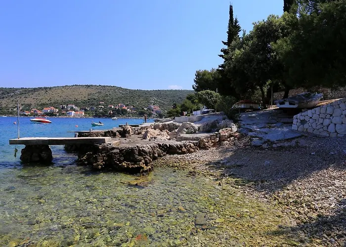 Appartement Family Friendly Seaside Razanj, - 10373 Rogoznica (Sibenik-Knin)