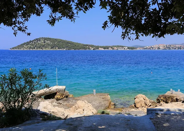 Family Friendly Seaside Razanj, - 10373 Appartement