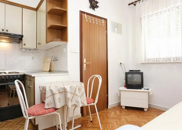 Family Friendly Seaside Razanj, - 10373 Rogoznica (Sibenik-Knin)