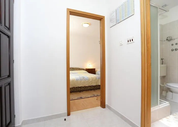 Family Friendly Seaside Razanj, - 10373 Appartement