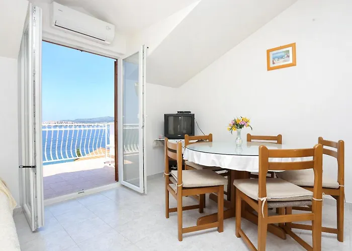 Family Friendly Seaside Razanj, - 10373 * Rogoznica (Sibenik-Knin)