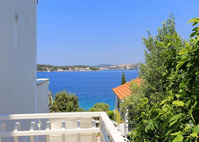 Family Friendly Seaside Razanj, - 10373 Apartament