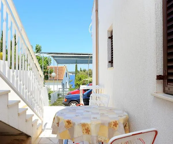 Appartement Family Friendly Seaside Razanj, - 10373